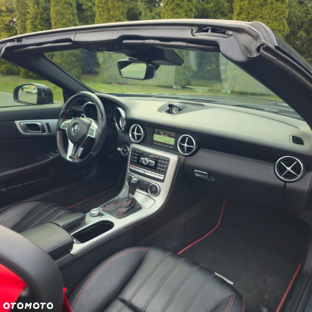 Mercedes-Benz SLK 200 (BlueEFFICIENCY) 7G-TRONIC - 31