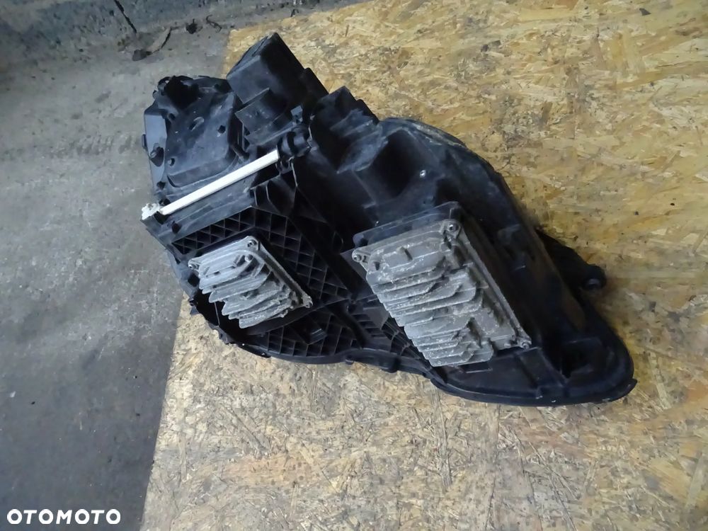 Lampa Mercedes E Klasa W212 Lift Lewy Przód A212 9063103KZ - 18