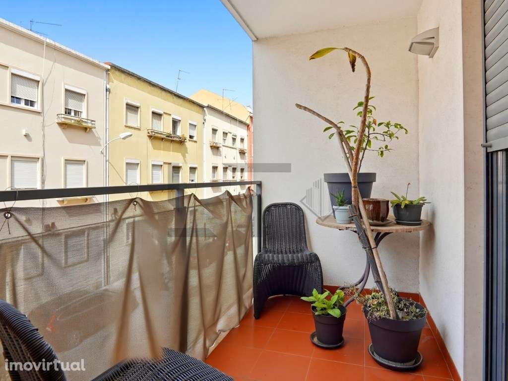 Apartamento T3 com 2 Varandas, Lareira, Jardim Comum Exclusivo e Ga... - Grande imagem: 5/25