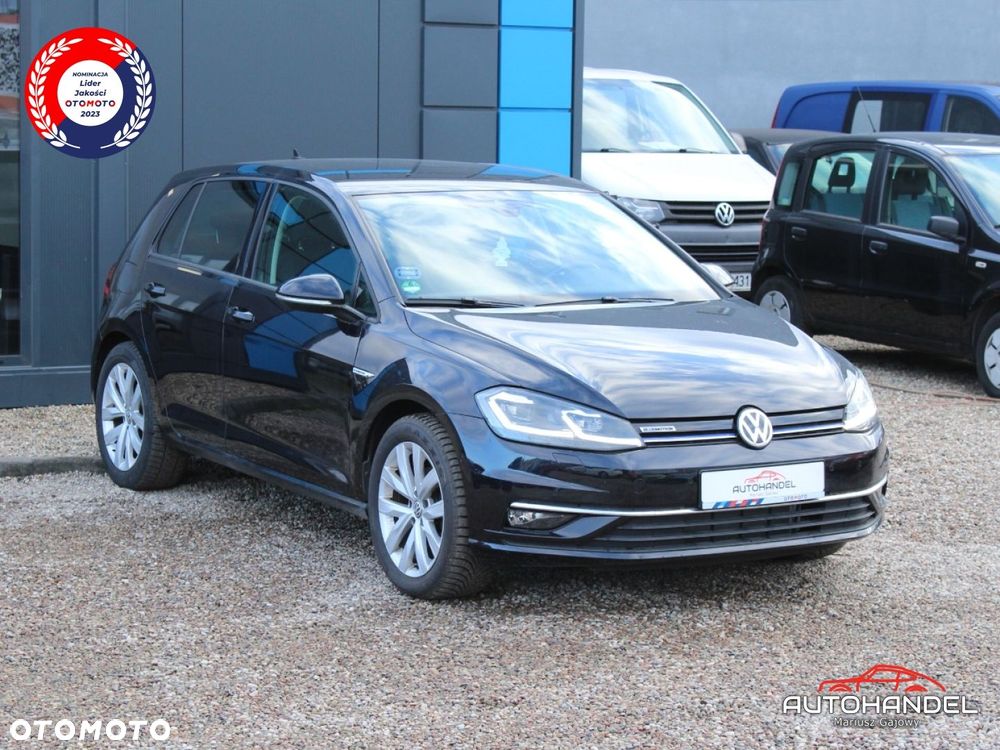 Volkswagen Golf - 1