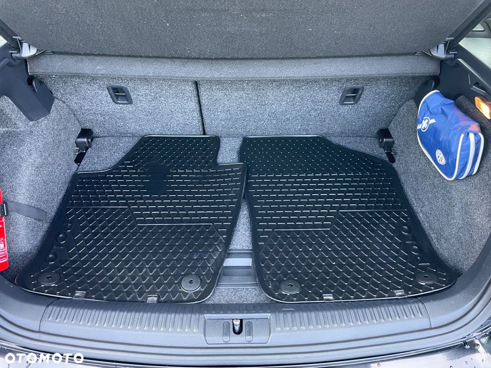 Volkswagen Polo 1.4 16V Highline - 17