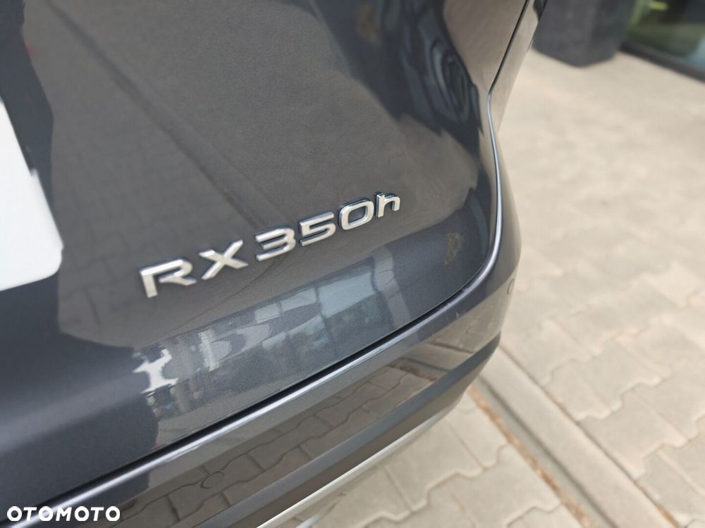 Lexus RX - 9