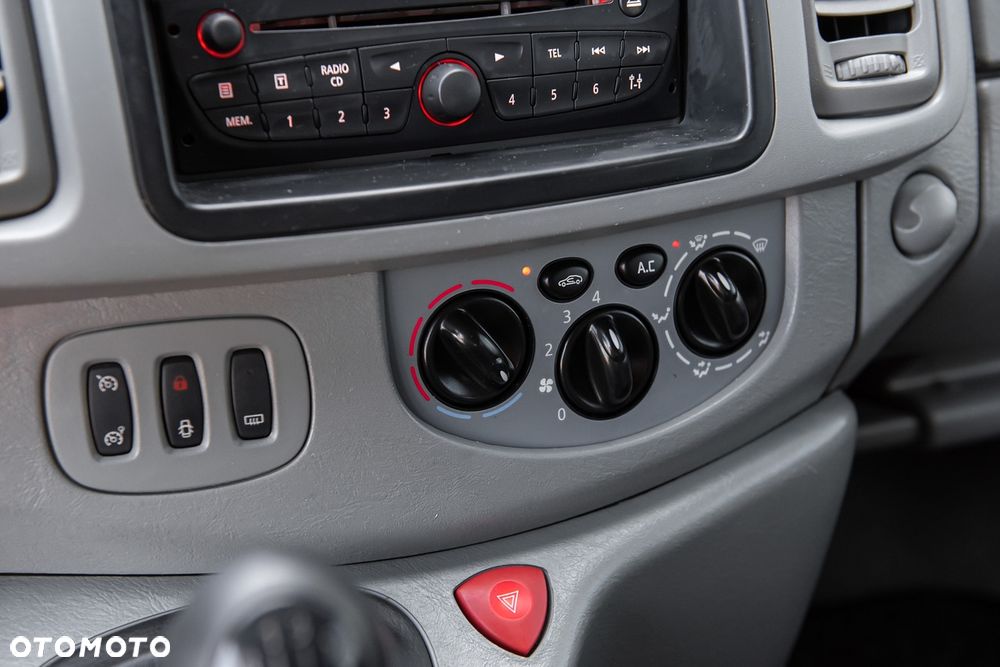Opel Vivaro - 16
