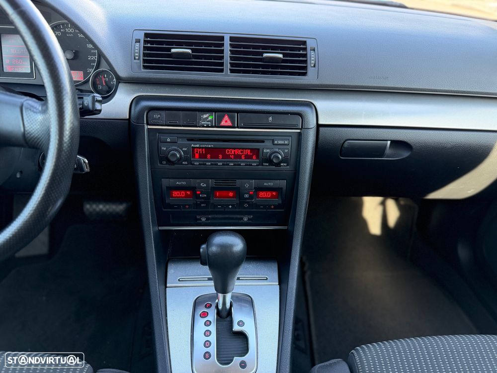 Audi A4 2.0 TDI Advance Multitronic - 14