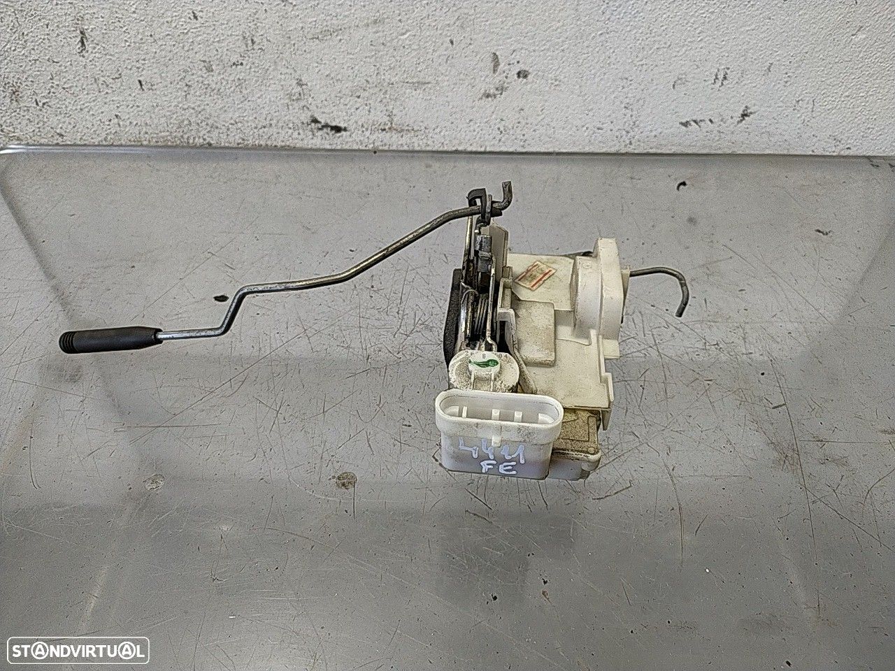 Fecho Porta  Fte Esq Fiat Punto (188_) - 1
