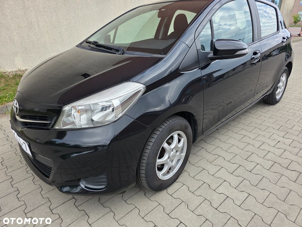 Toyota Yaris 1.0 Premium - 2