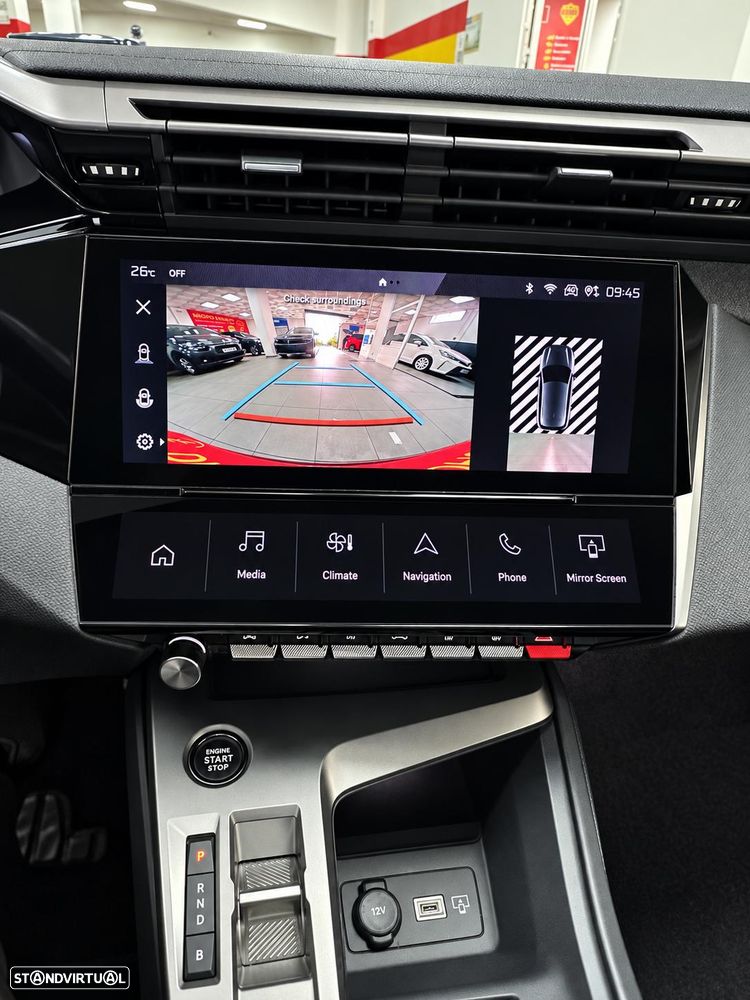 Peugeot 308 - 8