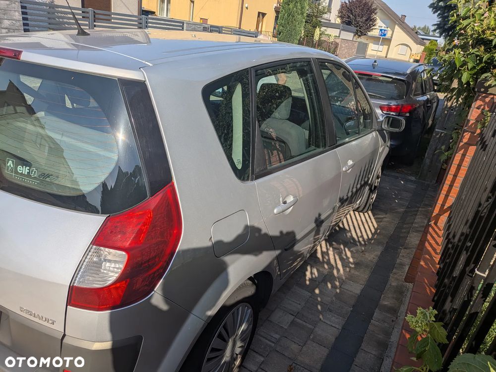 Renault Scenic 1.6 16V Authentique - 5