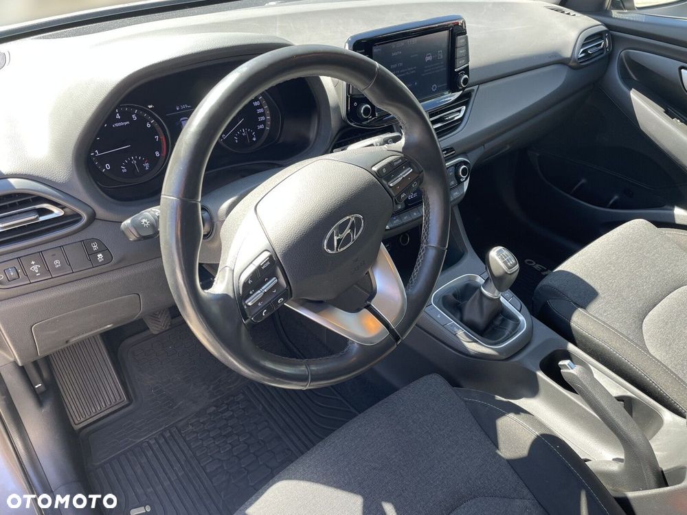 Hyundai i30 1.0 T-GDI Smart - 10