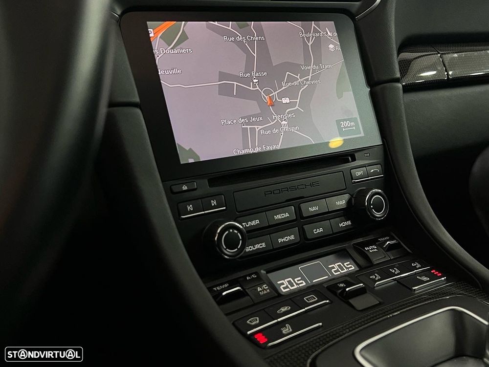 Porsche 911 (991) Turbo S PDK - 23