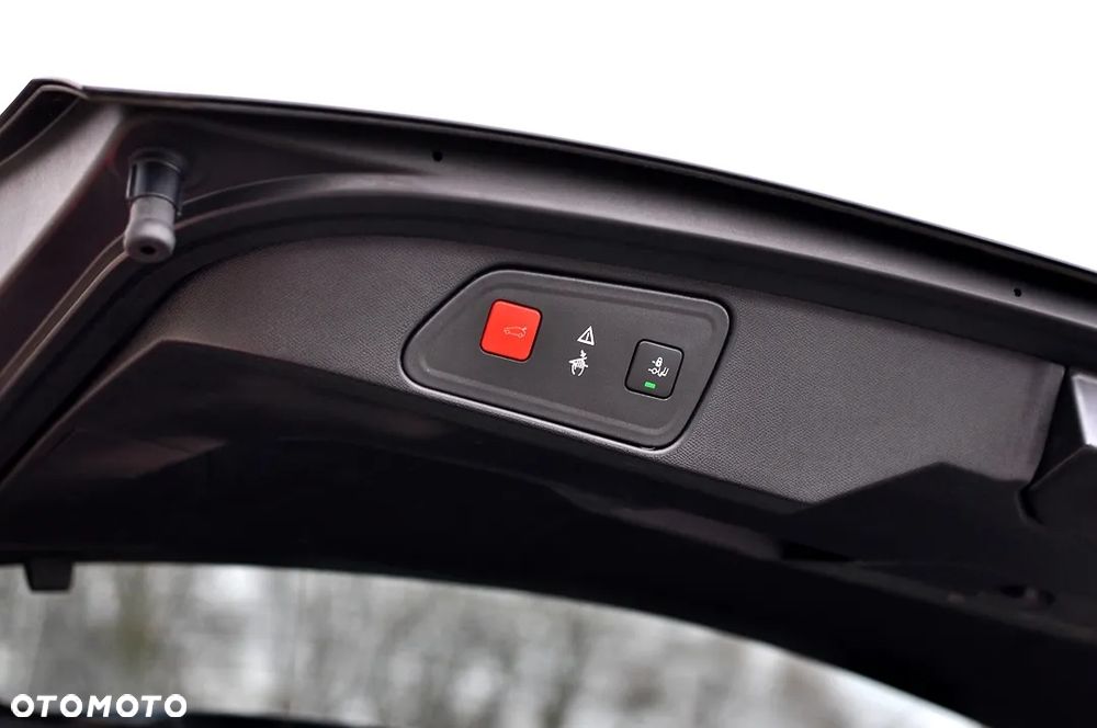 Peugeot 3008 1.5 BlueHDi GT Pack S&S EAT8 - 16