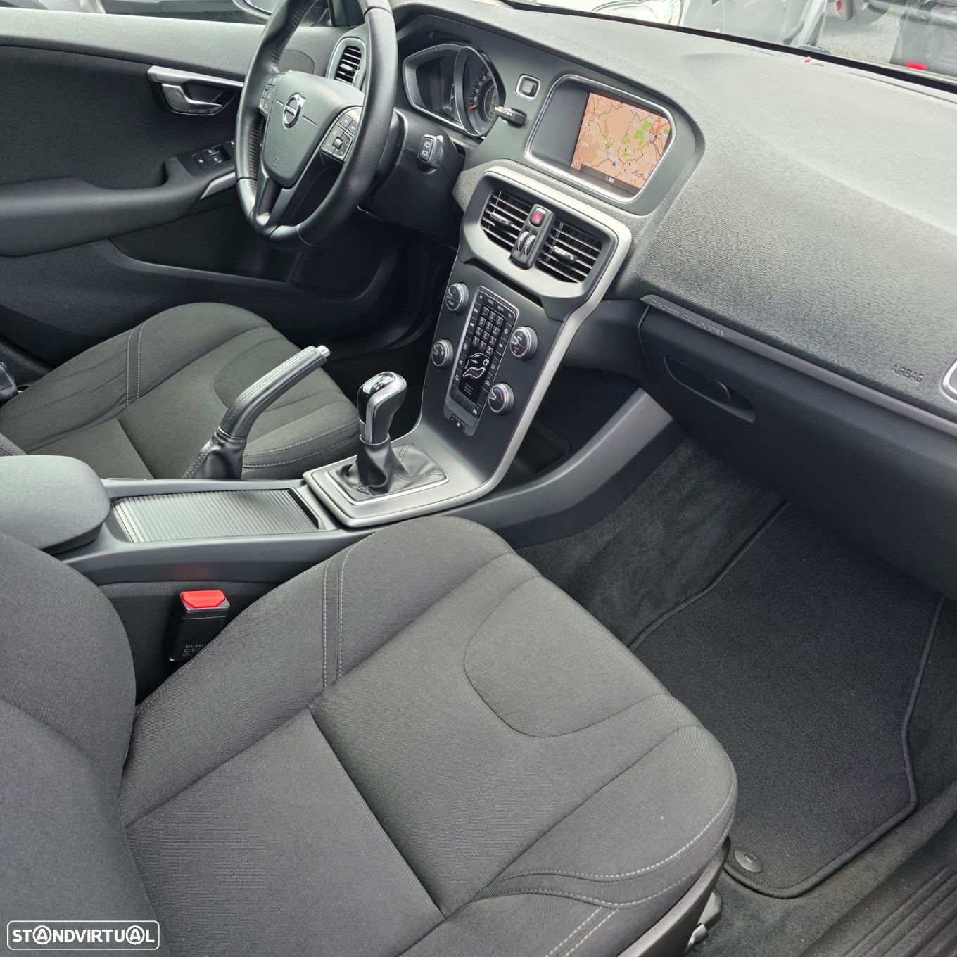 Volvo V40 Cross Country 2.0 D2 - 5