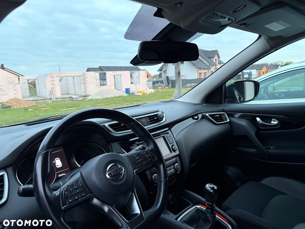 Nissan Qashqai 1.3 DIG-T N-Connecta - 21