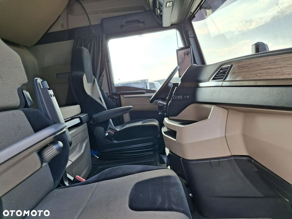 MAN Tgx - 12