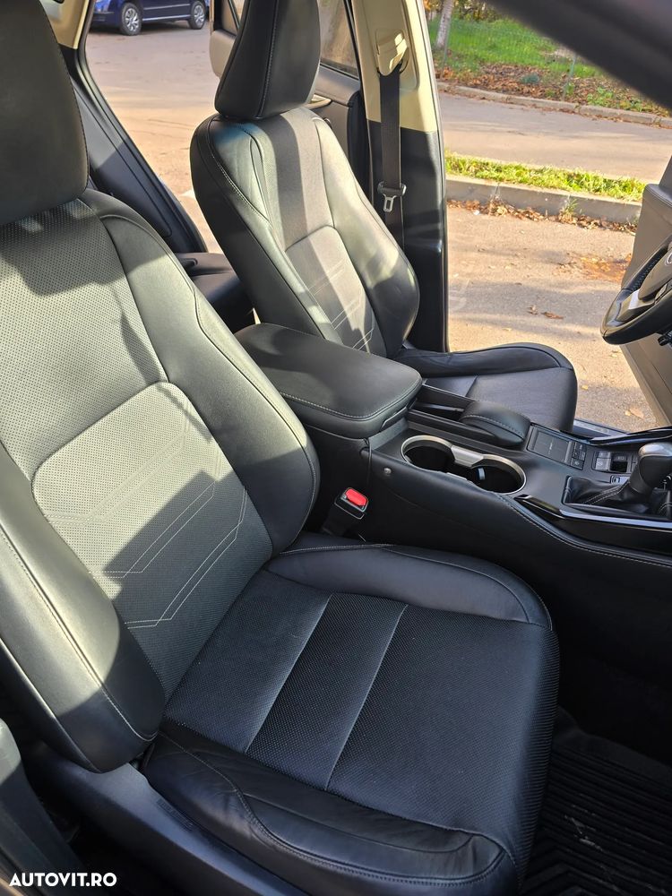 Lexus Seria NX 200t AWD Luxury - 24
