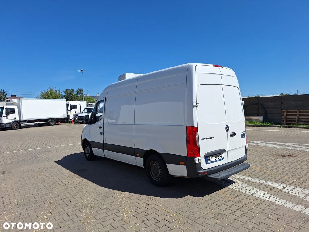 Mercedes-Benz SPRINTER 315 - 4