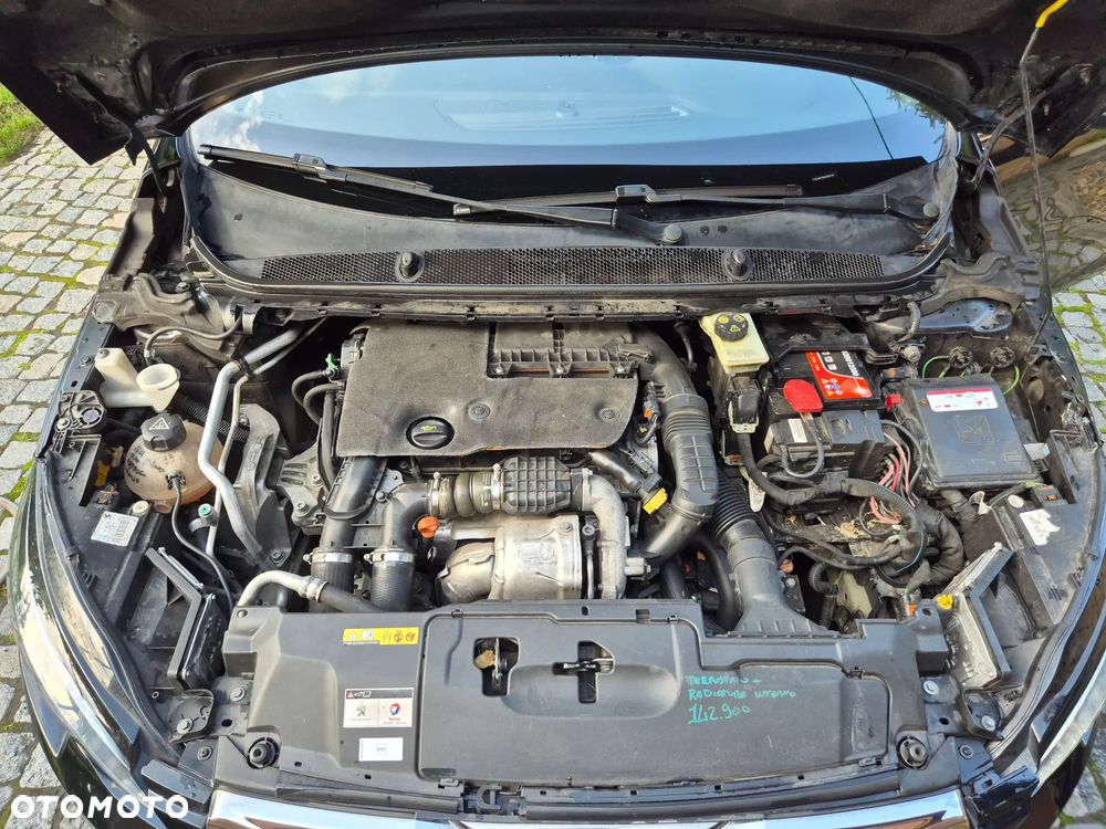 Peugeot 308 BlueHDi 120 EAT6 Stop & Start GT-Line Edition - 31