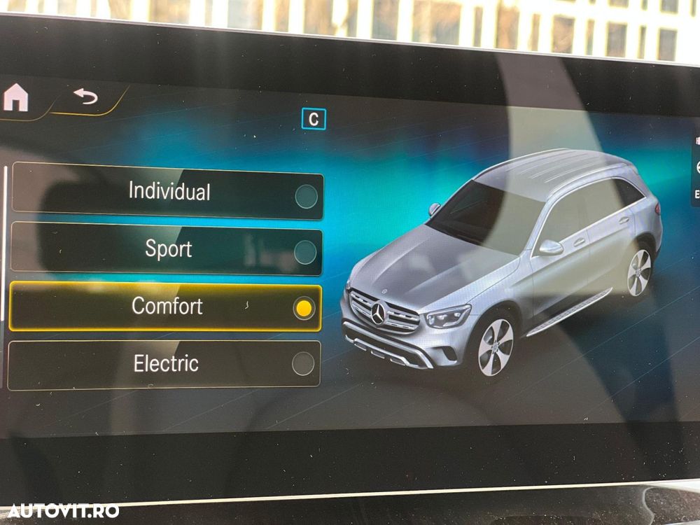 Mercedes-Benz GLC 350 e 4MATIC - 35