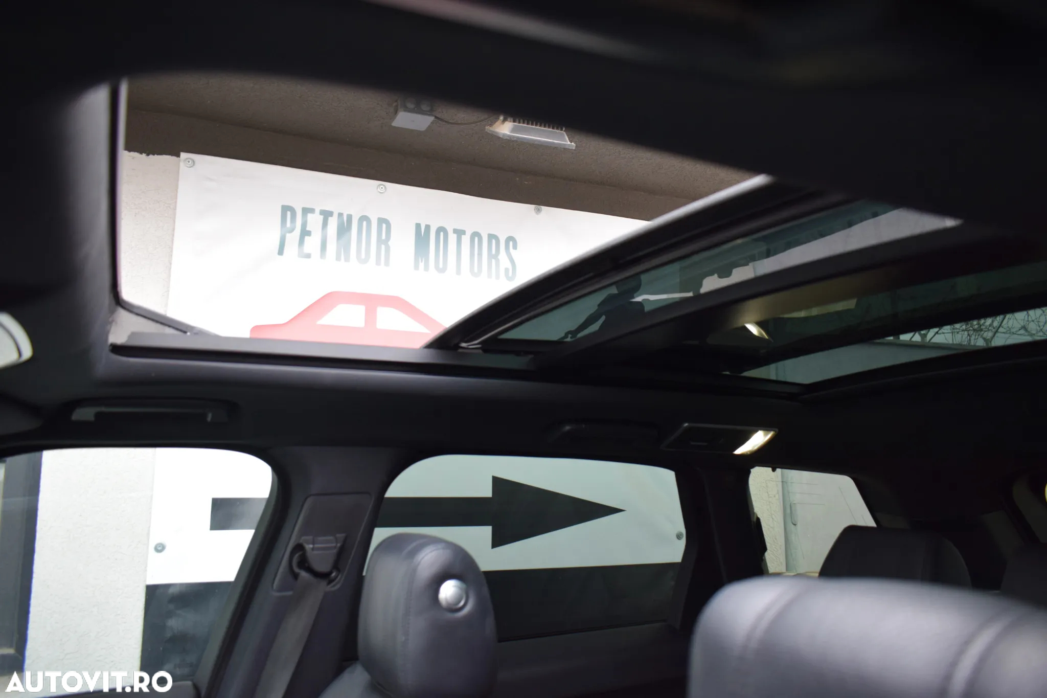 Land Rover Range Rover Sport 3.0 SDV6 HSE - 38