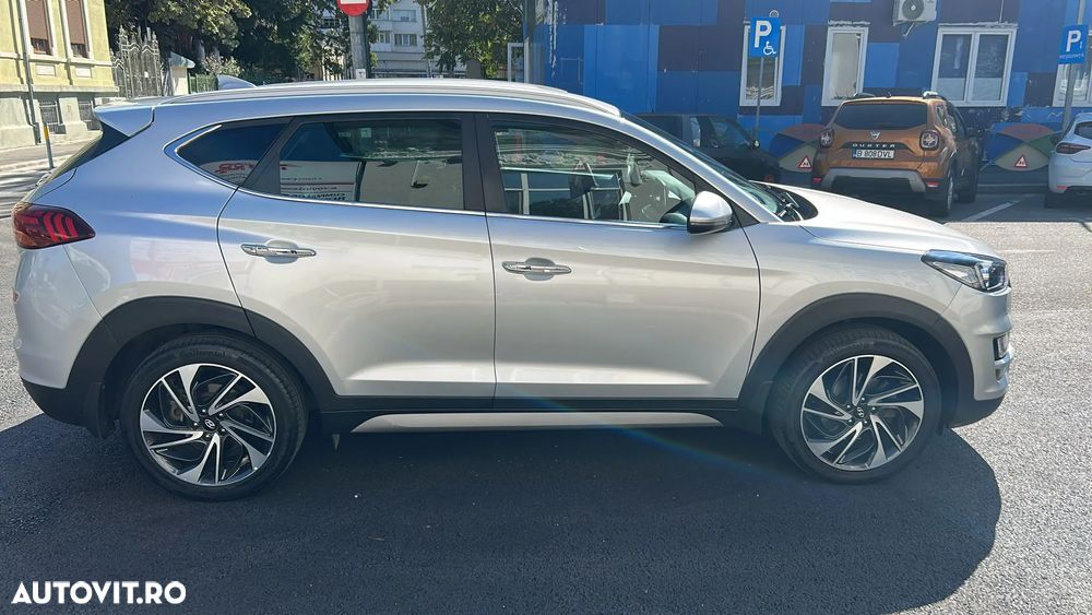 Hyundai Tucson - 2