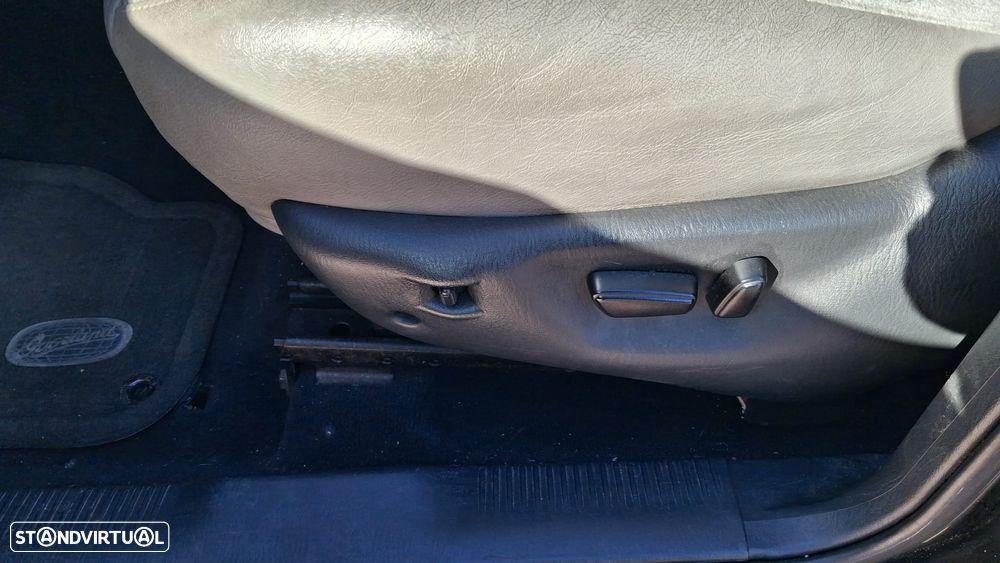 Jeep Grand Cherokee 2.7 CRD Overland - 22