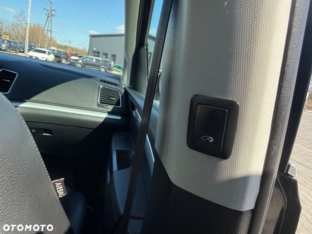 Volkswagen Sharan 2.0 TDI 4Motion BlueMotion Technology Highline - 17