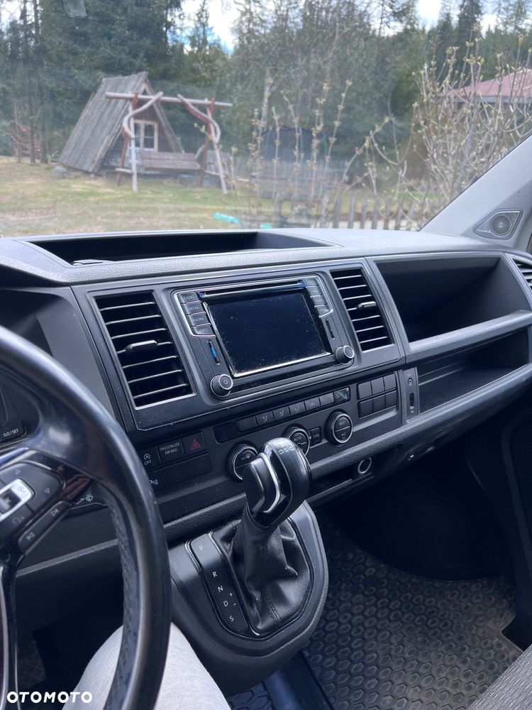 Volkswagen Caravelle 2.0 TDI L2 Comfortline DSG - 10