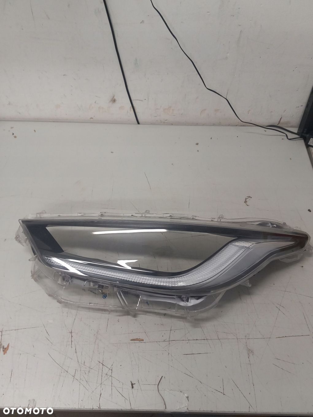Klosz lampy lewy przód TOYOTA YARIS IV 4 19-24 - 1