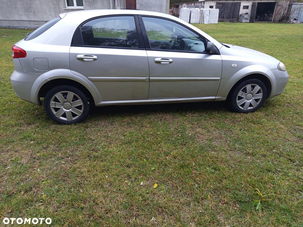 Chevrolet Lacetti - 2