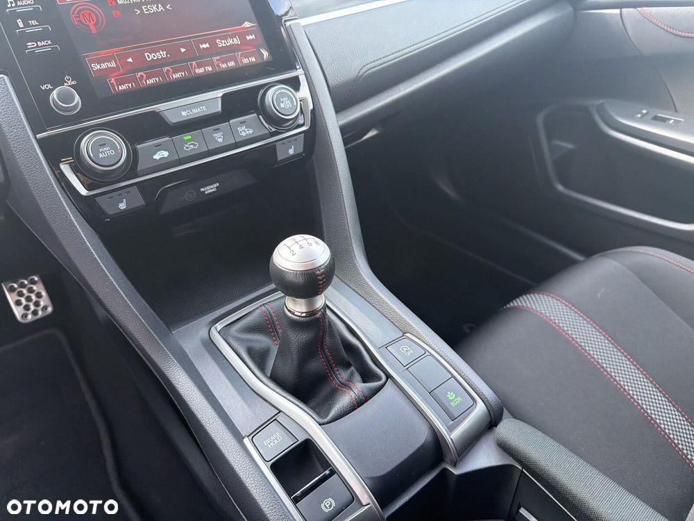 Honda Civic 1.0 T Comfort Sport Line - 16