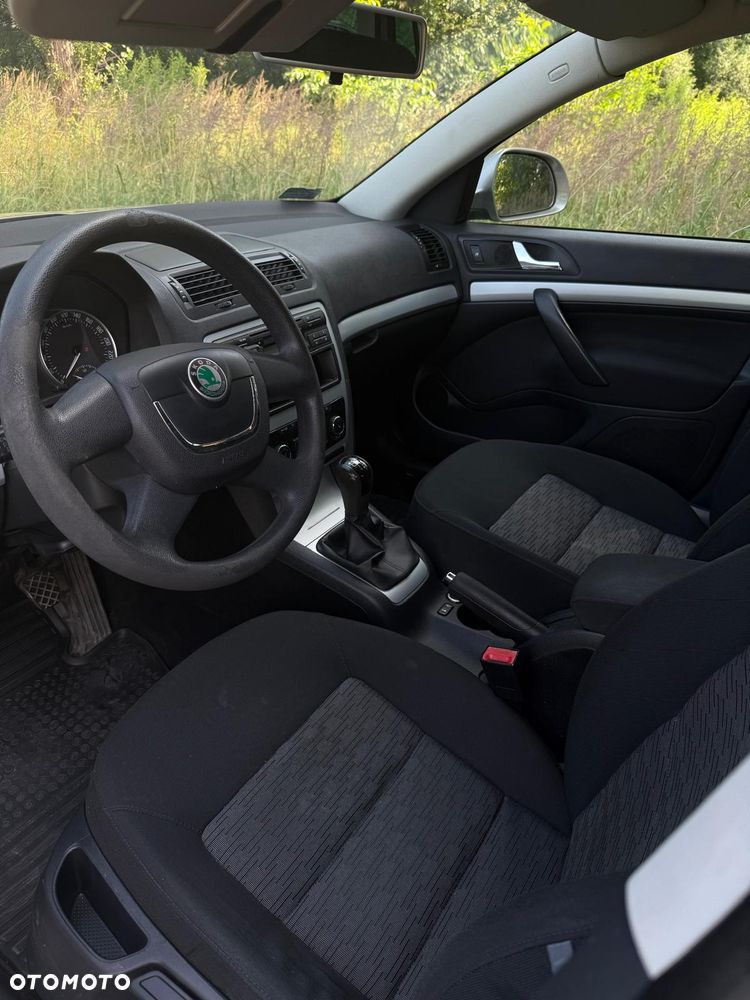 Skoda Octavia 1.4 TSI Ambiente - 11