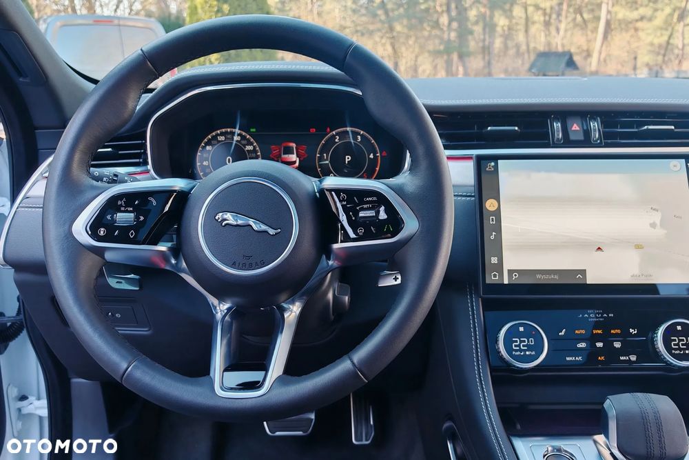 Jaguar F-Pace D200 AWD R-Dynamic SE 90th Anniversary Edition - 29