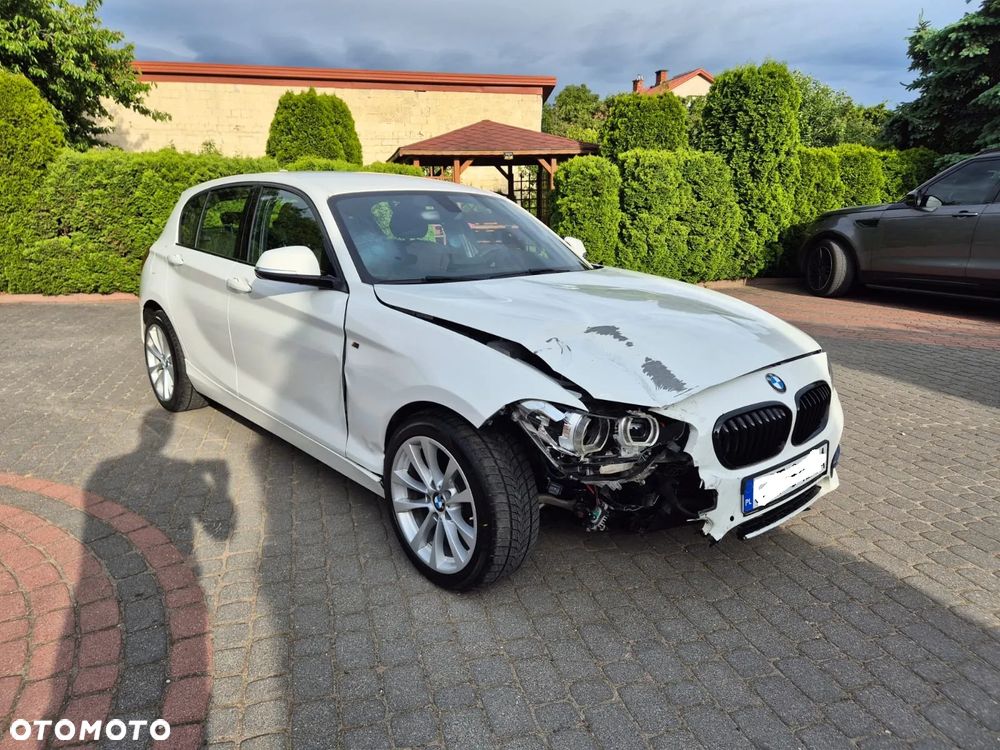BMW Seria 1 118i - 4