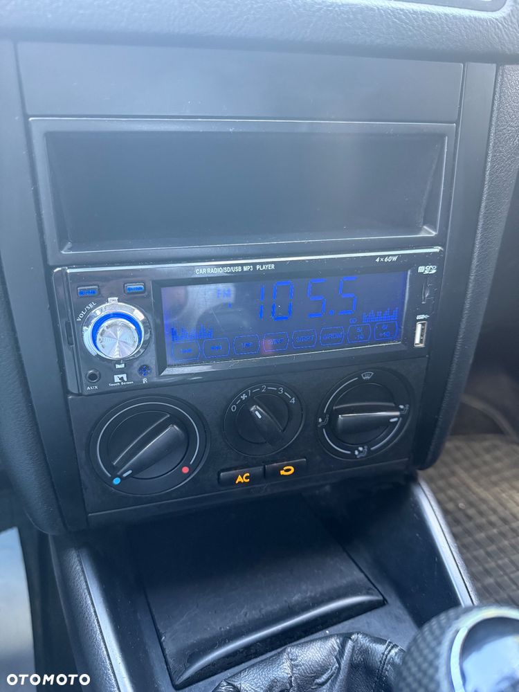 Volkswagen Golf 1.9 TDI Q - 33