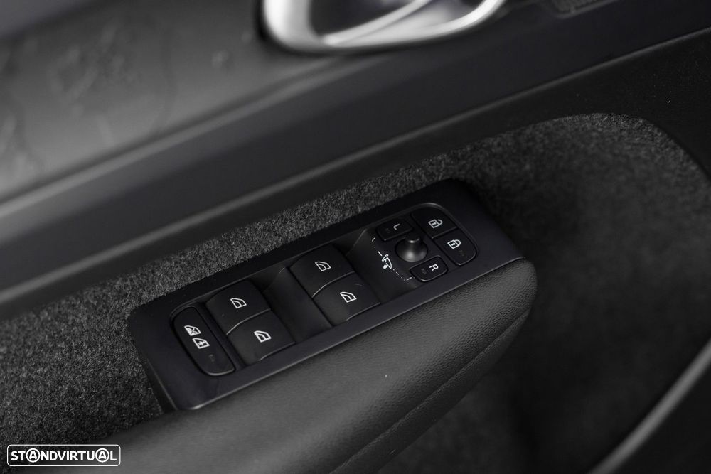 Volvo XC 40 1.5 T4 PHEV Inscription Expression - 42