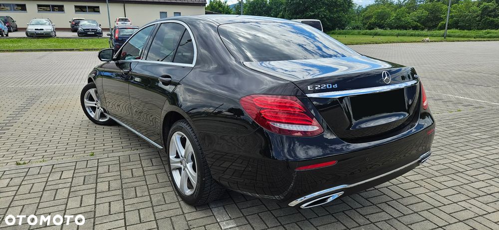 Mercedes-Benz Klasa E 220 d 4Matic 9G-TRONIC Avantgarde - 2