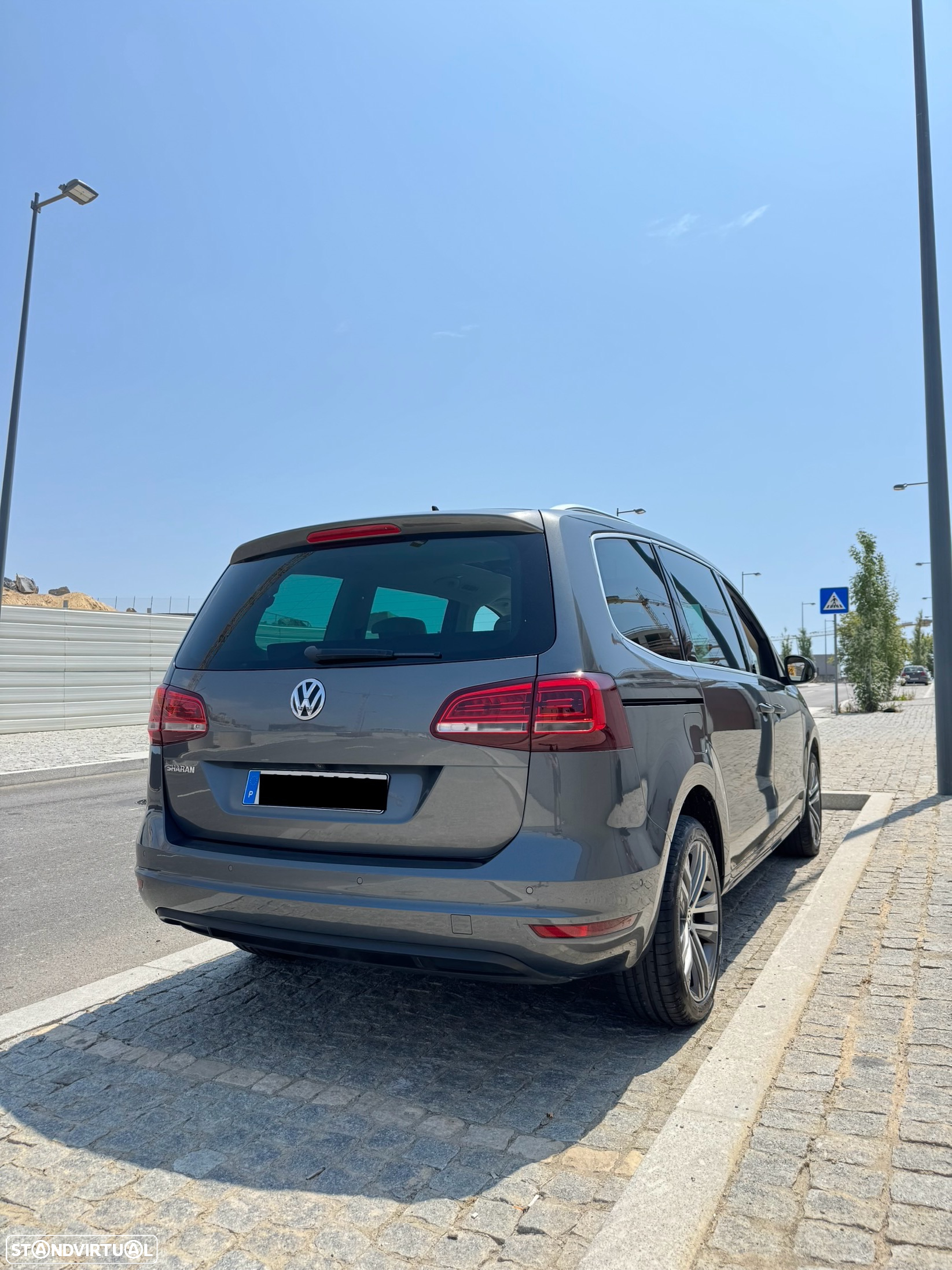 VW Sharan 2.0 TDI Blue Highline - 3