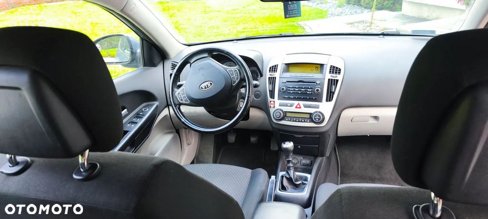 Kia Ceed 1.6 Comfort - 9