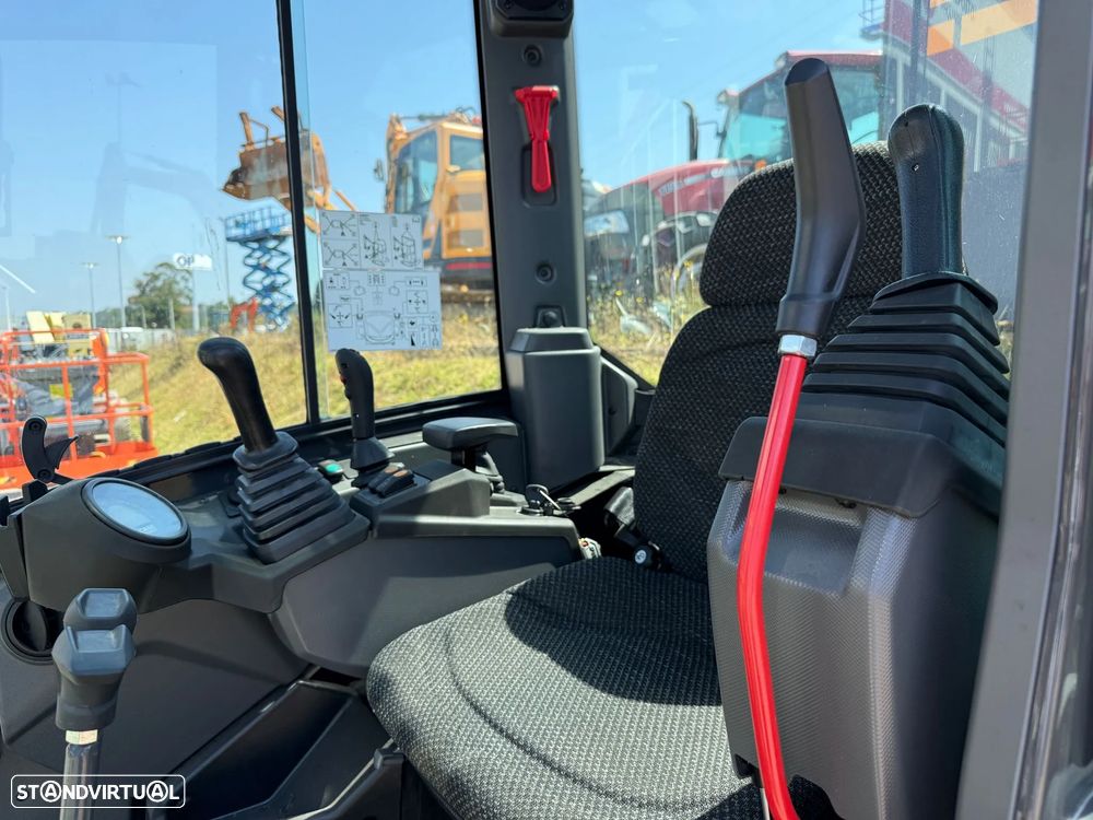 Case CX17D Cab - mini escavadora - 5