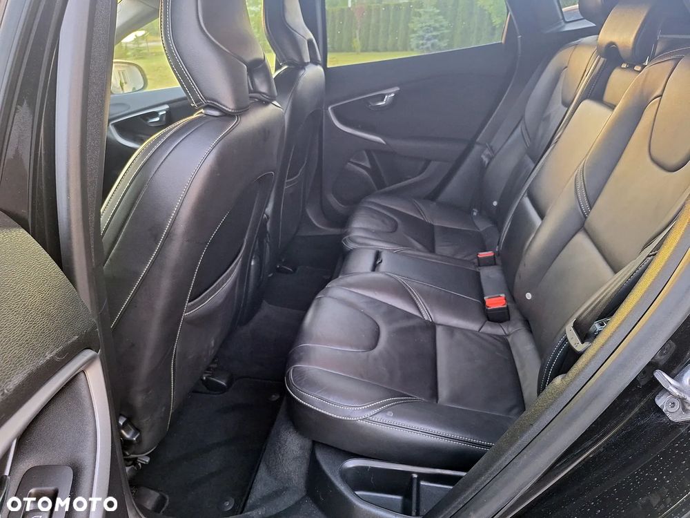 Volvo V40 D2 - 20
