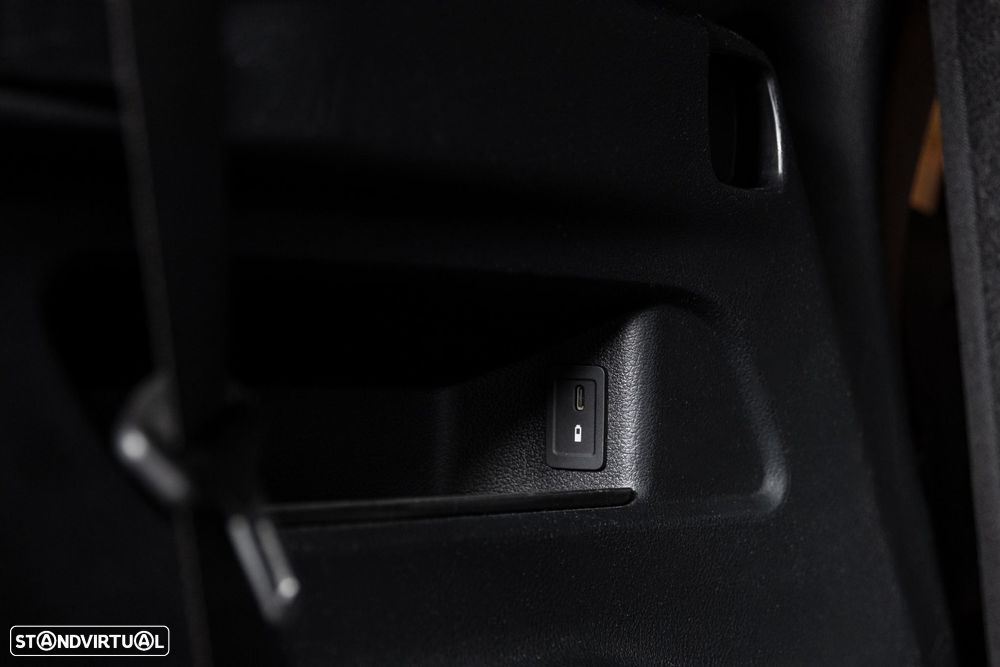 Mercedes-Benz GLB 200 d Progressive - 31