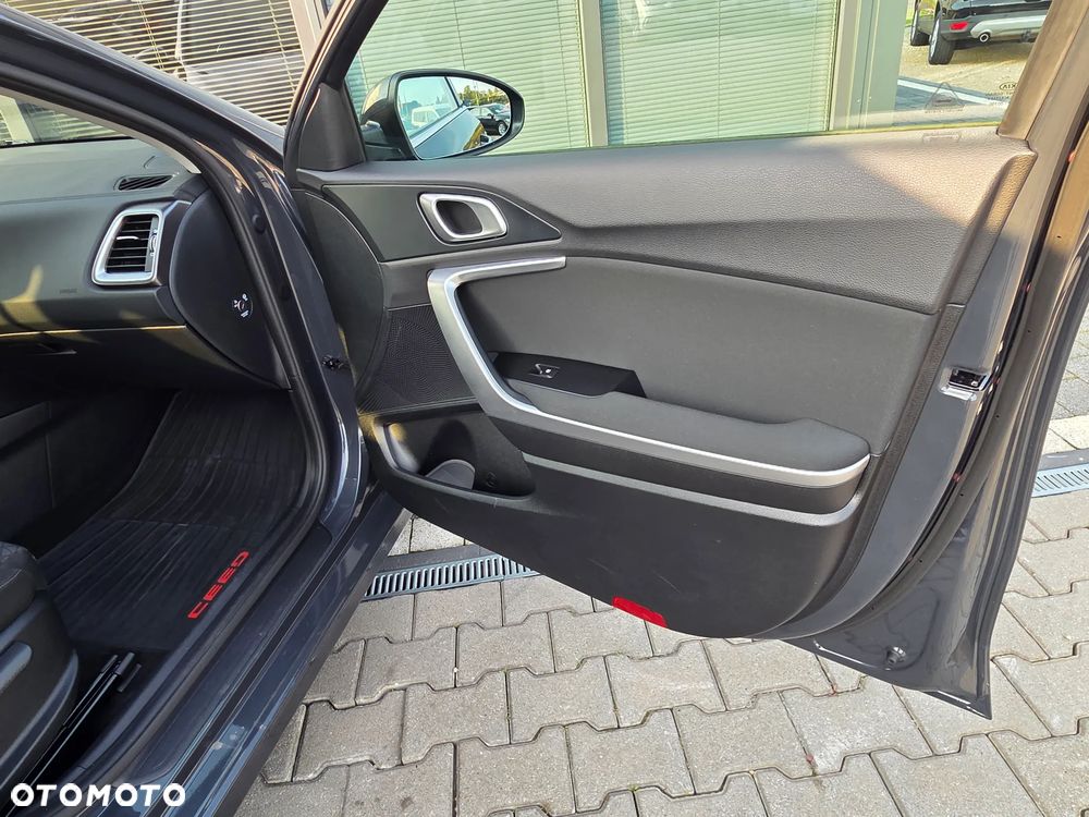 Kia Ceed 1.5 T-GDI L Business Line Plus DCT - 34