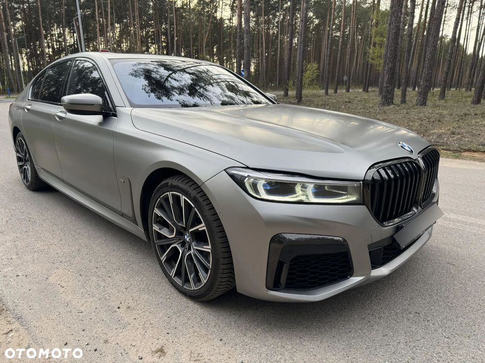 BMW Seria 7 750i xDrive - 3