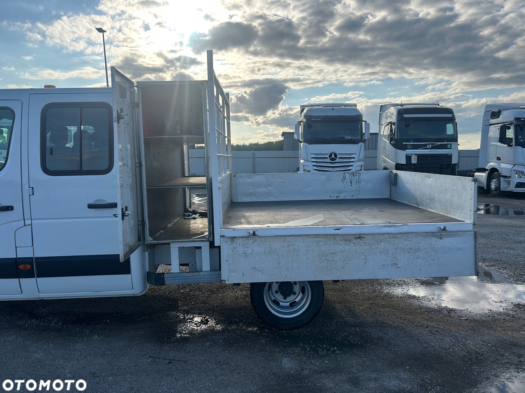 Renault Master -7  osobowy - Skrzynka Narzędziowa- Kllima - koła bliźniacze - 3