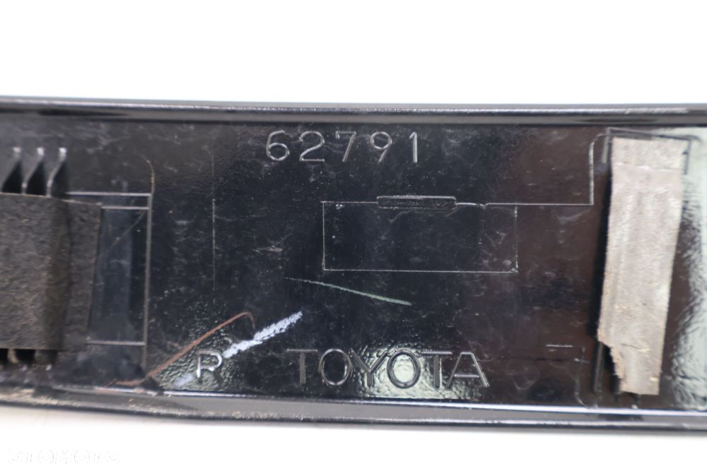 TOYOTA RAV4 V LISTWA BŁOTNIKA PRAWA TYŁ 62791 - 5
