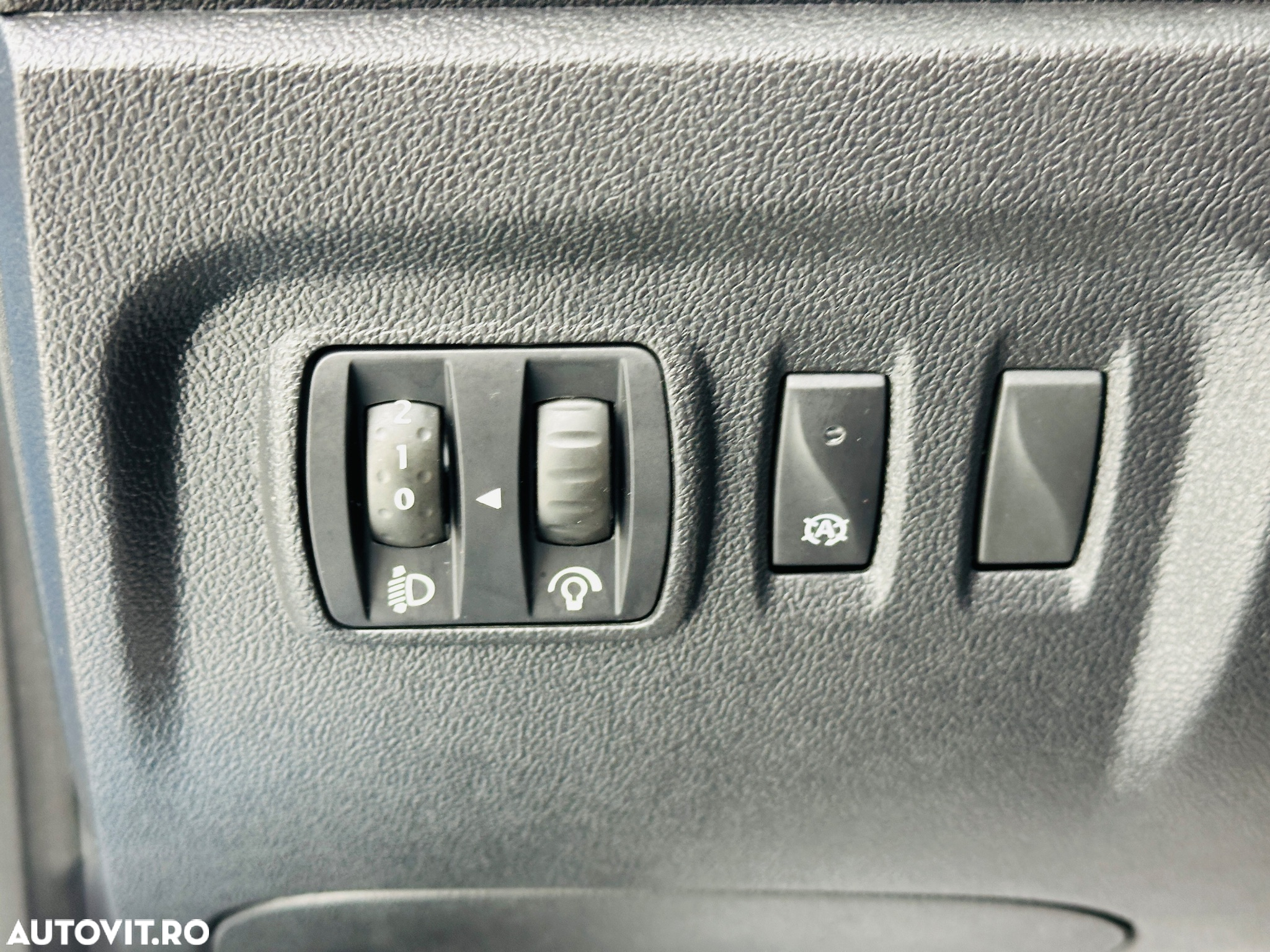 Renault Captur ENERGY TCe 120 Experience - 13
