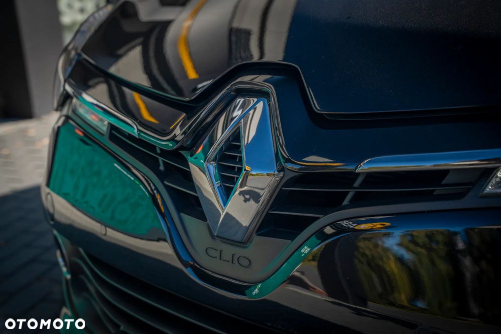 Renault Clio - 2