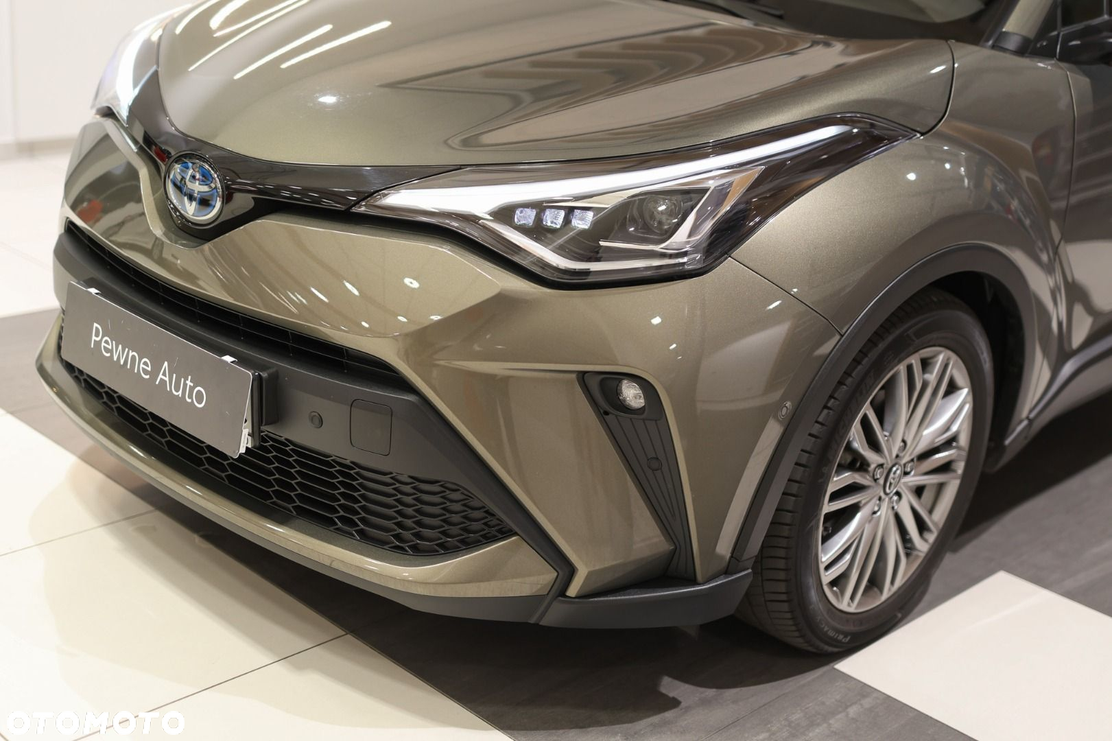 Toyota C-HR - 28