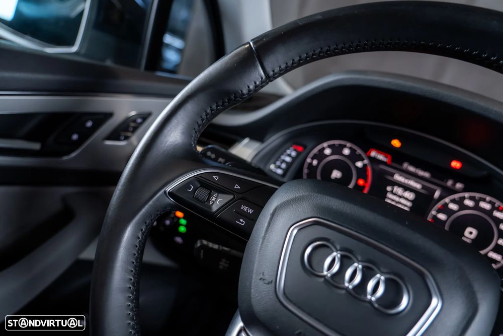 Audi Q7 3.0 TDI quattro S-line Tiptronic 7L - 9
