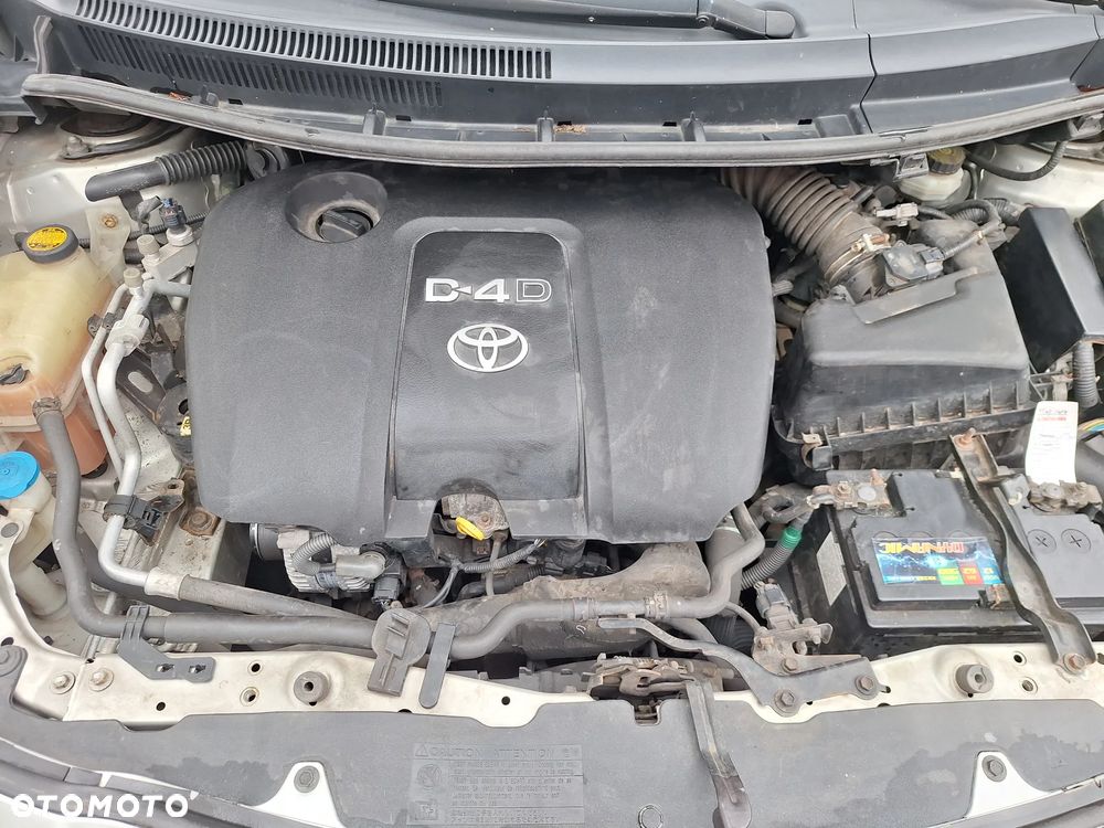 Toyota Auris 1.4 D-4D Luna - 6